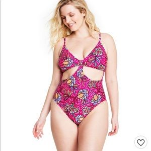 Last🤩 tabitha brown floral print front cut out one piece swimsuit
